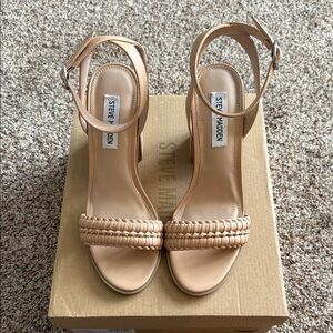 Steve Madden “Rosie” Braided Heels in Cognac. Size 9. New with box